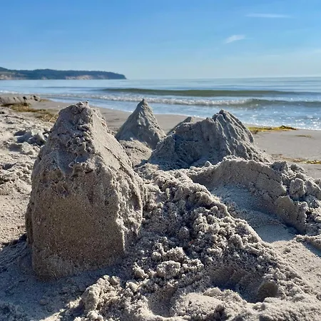 Eldena Strandhaus Ruegen * Lobbe