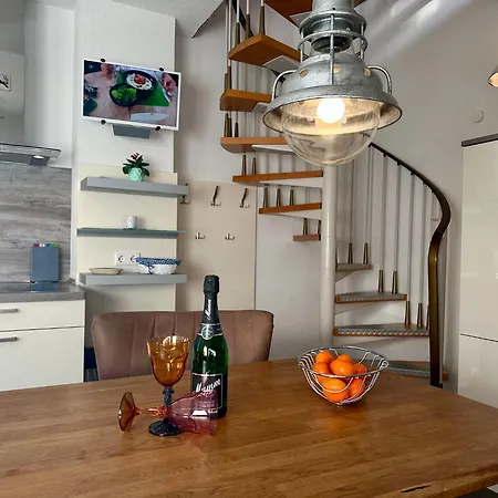 Eldena Strandhaus Ruegen * Lobbe