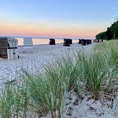 Eldena Strandhaus Ruegen * Lobbe