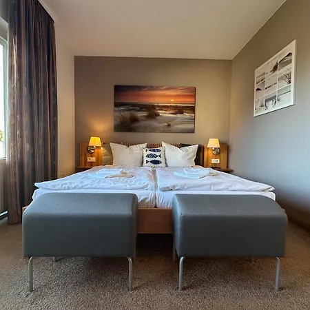 Eldena Strandhaus Ruegen * Lobbe