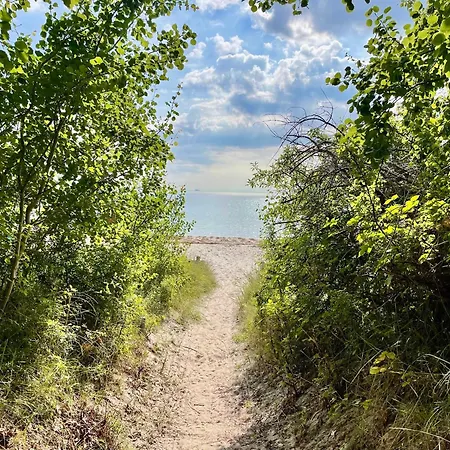 Διαμέρισμα Eldena Strandhaus Ruegen